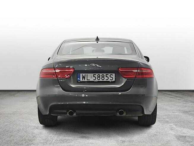 Jaguar XE 2.0 T R-Sport aut ! Z Polskiego Salonu ! Faktura VAT ! Warszawa - zdjęcie 4
