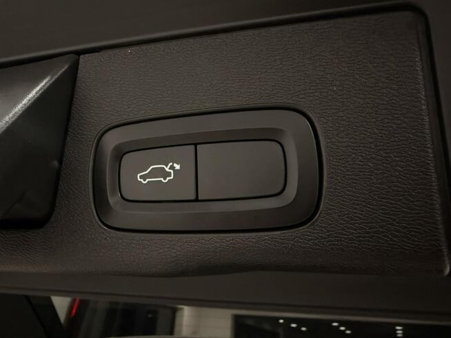 Volvo XC 60 AWD Inscription / Serwisowany / Roczna Gwarancja w cenie Korczyna - zdjęcie 8
