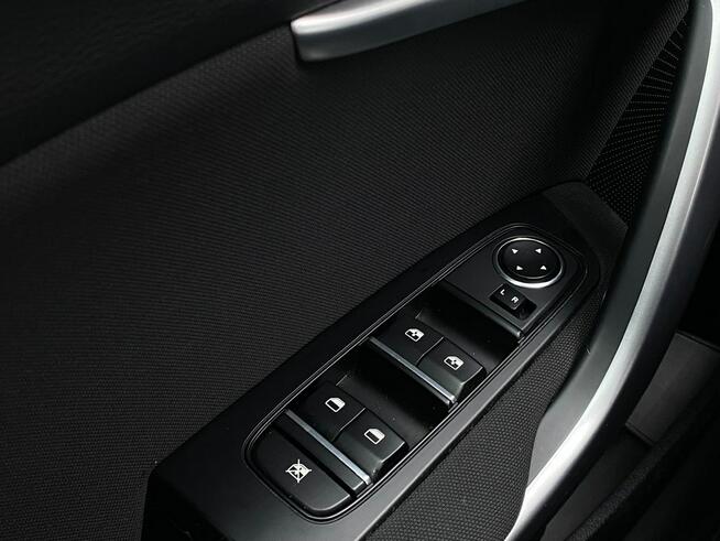 Kia Cee'd 1.5 T-GDI 160KM 6MT "M" Android Auto CarPlay Łódź - zdjęcie 11