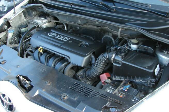 Toyota Corolla Verso Super stan Salon PL ,benzyna Piła - zdjęcie 11