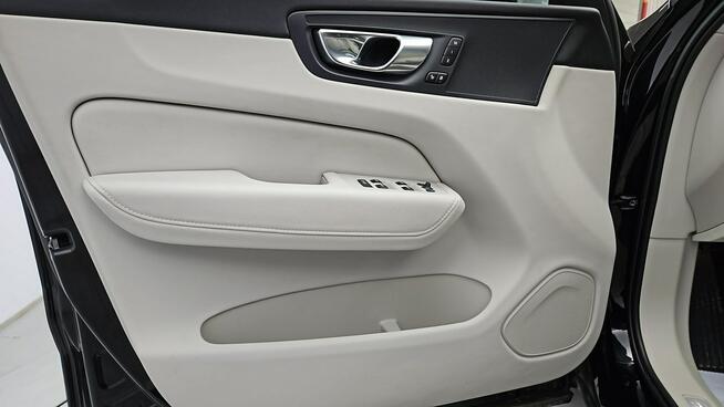 Volvo XC 60 B4 D Plus Bright ! Z Polskiego Salonu ! Faktura Vat ! Warszawa - zdjęcie 10