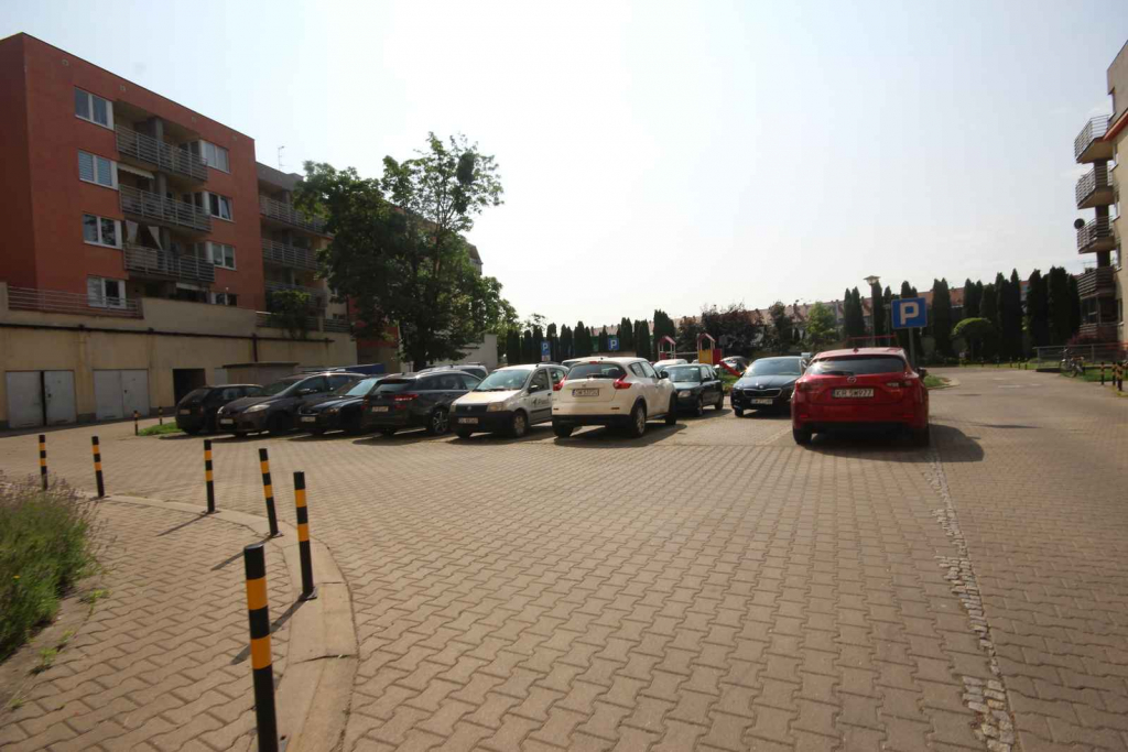 2 Miejsca Postojowe (22m2) okolice Placu Kromera (Wrocław) Psie Pole - zdjęcie 6