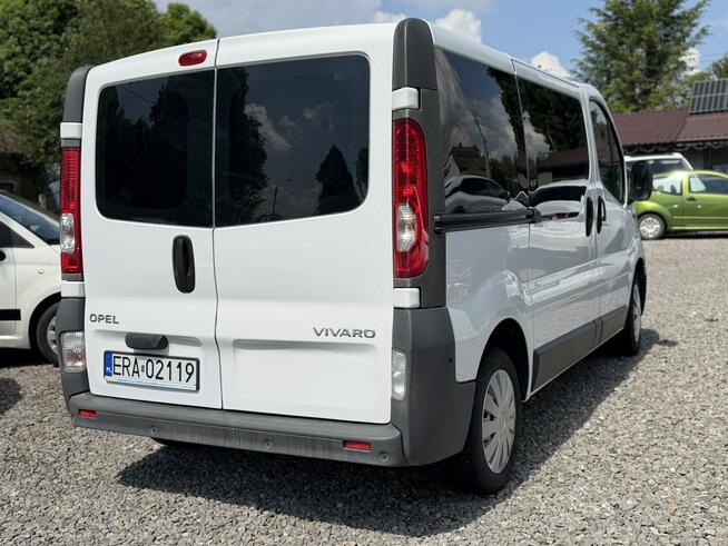 Opel Vivaro 2,0 benzyna 115 9 osobowy  klima. Łodygowice - zdjęcie 4