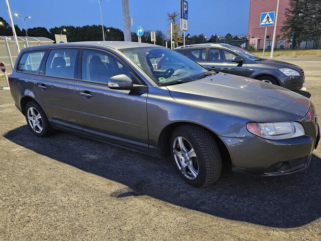 Volvo V70 2.4 D5 185 KM automat Warszawa - zdjęcie 2