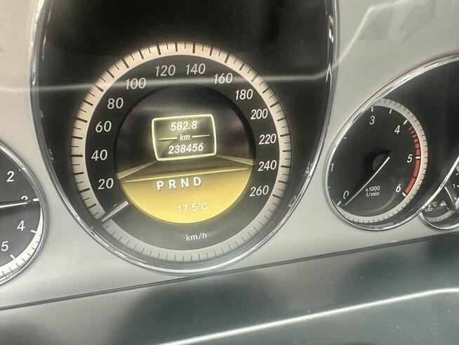 Sprzedam mercedesa w 207 Oława - zdjęcie 10