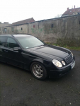 Sprzedam Mercedesa W211.