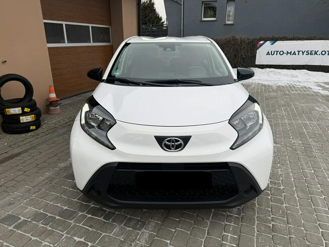 Toyota Aygo X 1,0 72KM  Klimatronik  Kamera  CarPlay  VAT23% Orzech - zdjęcie 2