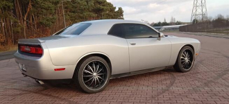 Dodge Challenger 5.7 V8 Hemi R/T Plus. Alu 22 cale. Kaliforn Wola Mrokowska - zdjęcie 4