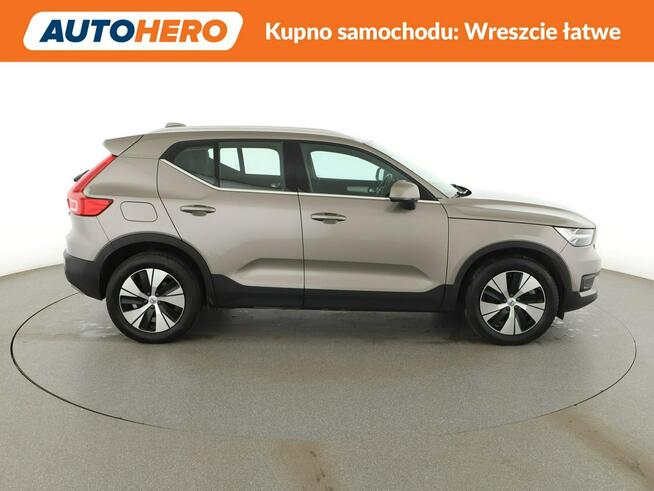 Volvo XC 40 FV23% PHEV navi kamera tempomat LED Warszawa - zdjęcie 9