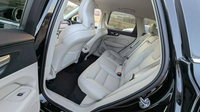 Volvo XC 60 B4 D kamera, Grzana Kierownica, AWD Kamienna Góra - zdjęcie 10