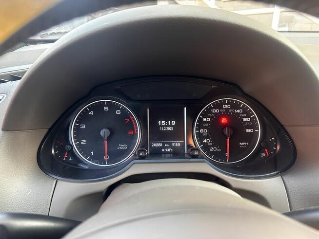 Audi Q5 Fabryczna - zdjęcie 1
