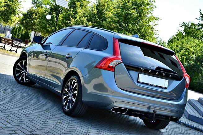 Volvo V60 LiFT 2,0 Disel Ledy Skóra Klimatronik City Full Opcja Płock - zdjęcie 11