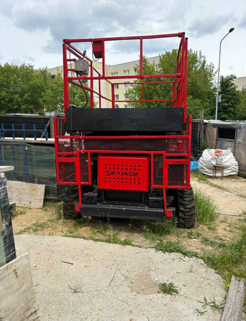 sprzedam podnośnik nożycowy Bolesławiec - zdjęcie 2