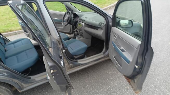 Mazda 2 DY z 2005 Bronów - zdjęcie 10