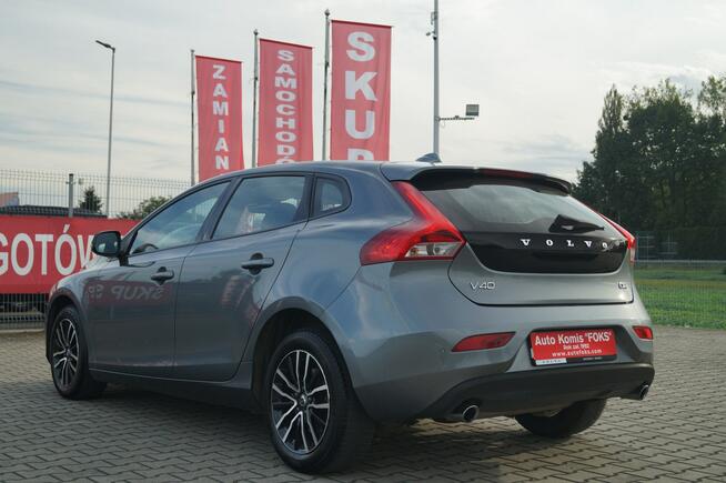 Volvo V40 2019r 2.0 DIESEL 120KM SKRZYNIA AUTOMATYCZNA Goczałkowice-Zdrój - zdjęcie 6