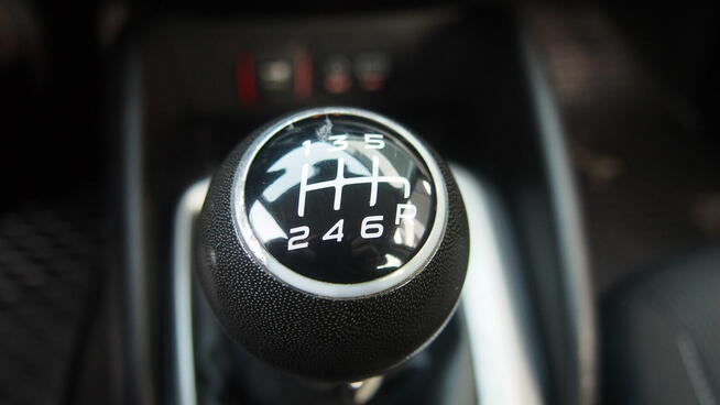 1,4*BENZYNA*EURO-6*1 Właściciel*Niska Przebieg*1sza rej 2017 Kraków - zdjęcie 8