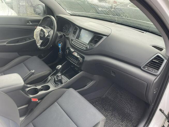 Hyundai Tucson HAK 4x4 Podgrzewanie Klimatronik Kamera LED Gliwice - zdjęcie 9