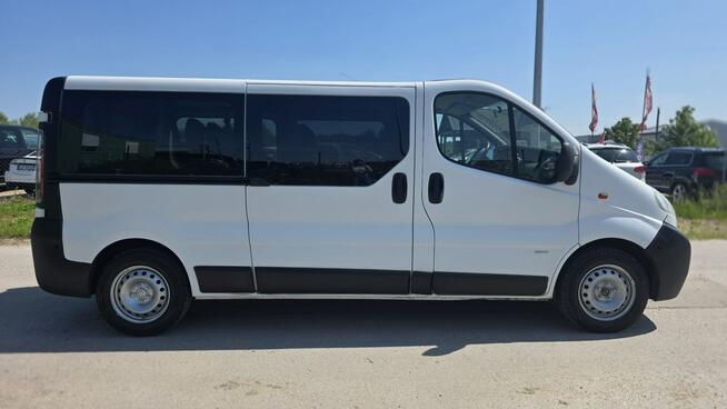 Opel Vivaro 9 Osobowy Long Klima Lębork - zdjęcie 5