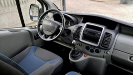 Renault Trafic Pięknie utrzymany! Niski przebieg! Igła! Zobacz! Rawa Mazowiecka - zdjęcie 7