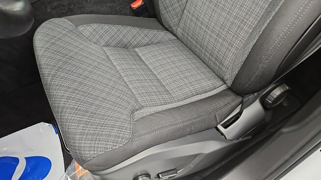 Volvo XC 60 B4 B Core aut ! Z Polskiego Salonu ! Faktura VAT ! Warszawa - zdjęcie 12