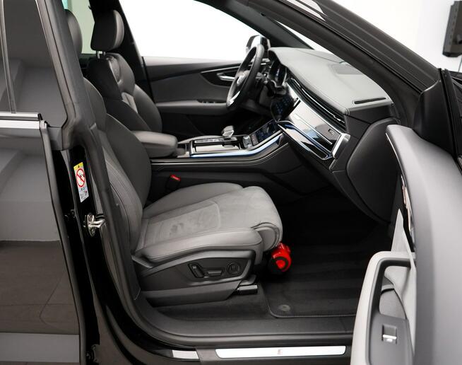 Audi Q8 50TDI 286KM Quattro Sline  MatrixHD Oś skrętna 360 Dociągi ACC Kielce - zdjęcie 12