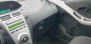 Toyota Yaris Łódź - zdjęcie 8