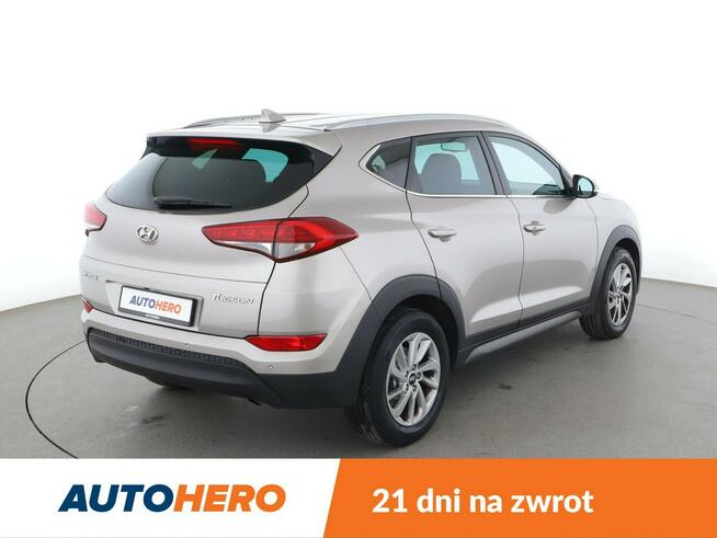 Hyundai Tucson klima auto grzane fotele navi bluetooth PDC Warszawa - zdjęcie 7