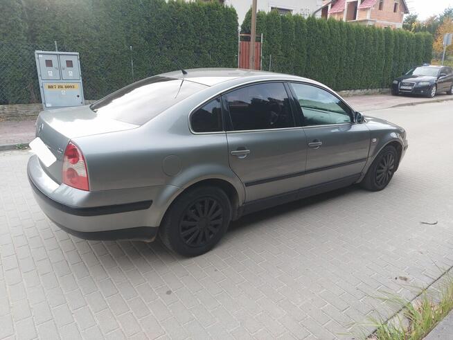 Volkswagen Passat b5 FL 2.0 benzyna 8v Nysa - zdjęcie 4