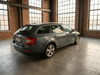 Škoda Octavia Full ASO Bezwypadkowy Bixenon Navi Kraków - zdjęcie 8