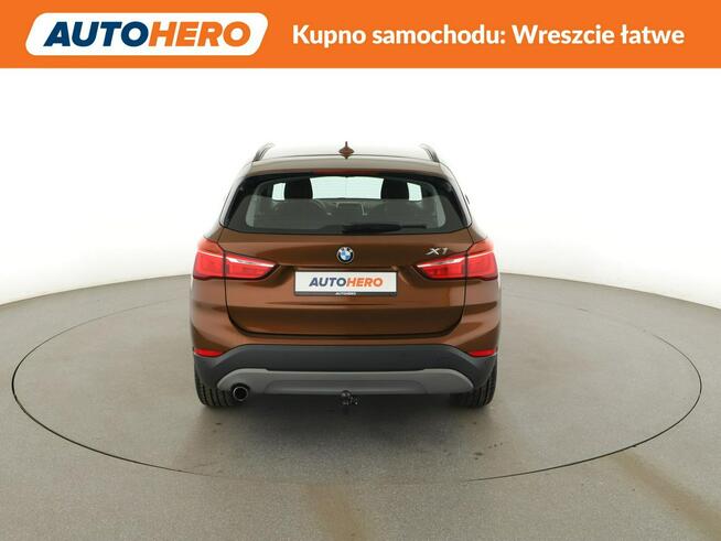 BMW X1 full LED klima auto grzane fotele czujniki parkowania Warszawa - zdjęcie 6