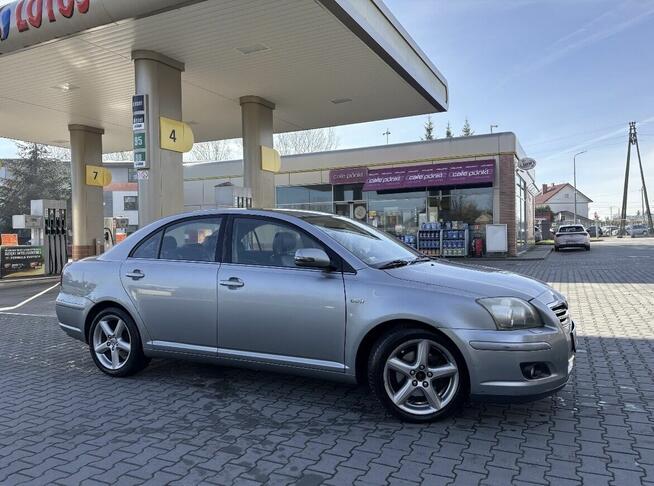 Toyota Avensis 2.2D4D 177KM 2007 Pińczów - zdjęcie 1