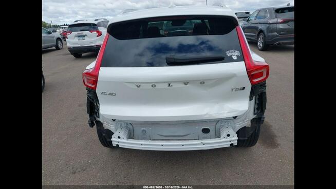 Volvo XC 40 INSCRIPTION / AWD / T5 / niski przebieg Tarnów - zdjęcie 8