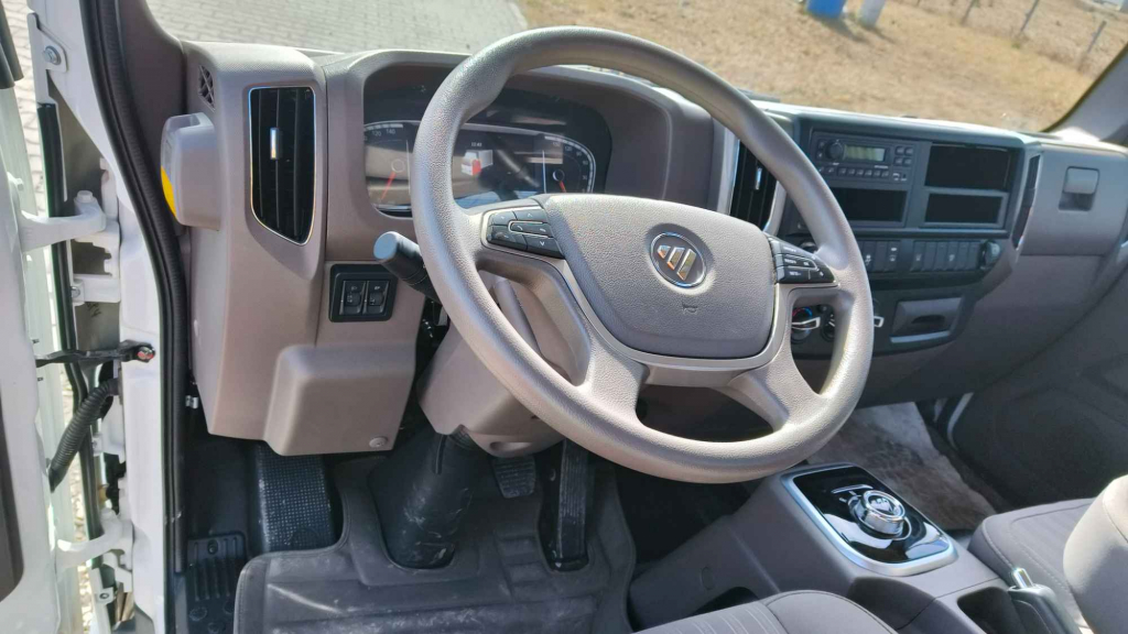 Wywrotka 4x2 - DMC 8,5t Głogoczów - zdjęcie 2