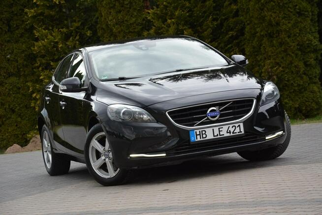 Volvo V40 Xenon Ledy Virtual Zegary Parktronik ASO Alu16 Nowe Opony Ostrów Mazowiecka - zdjęcie 9