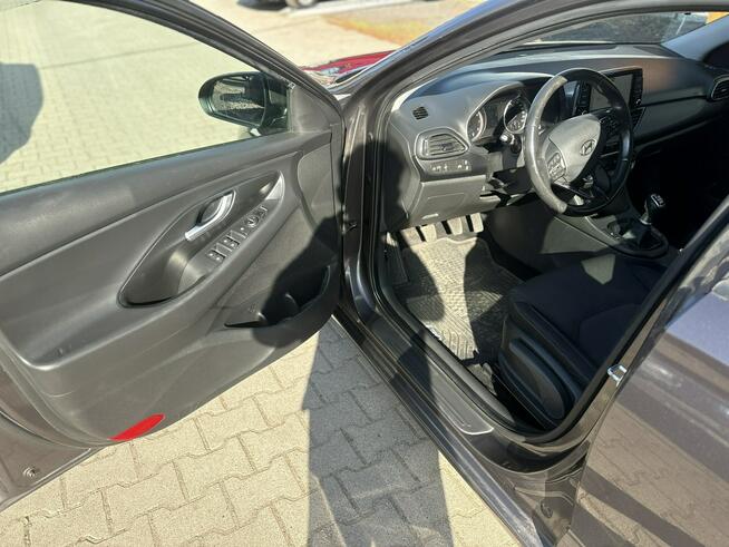 Hyundai i30 Bogaty Model Poznań - zdjęcie 9
