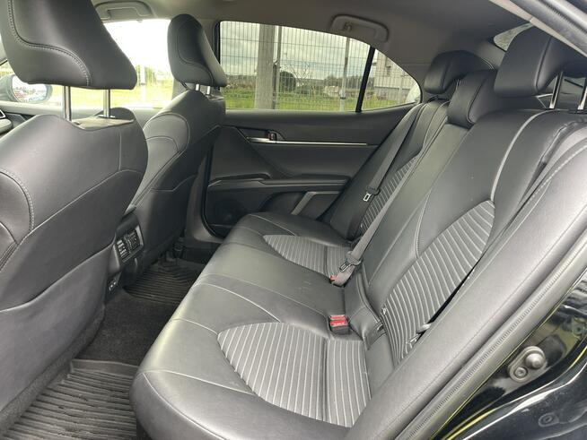 Toyota Camry Salon Polska Hybryda Skóra Kamera 218KM Gliwice - zdjęcie 9