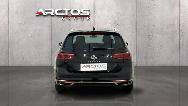 Volkswagen Passat 2.0 TSI Elegance DSG Kombi Warszawa - zdjęcie 4