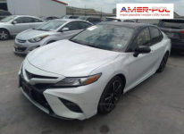 Toyota Camry 2019, 2.5L, po gradobiciu Warszawa - zdjęcie 1