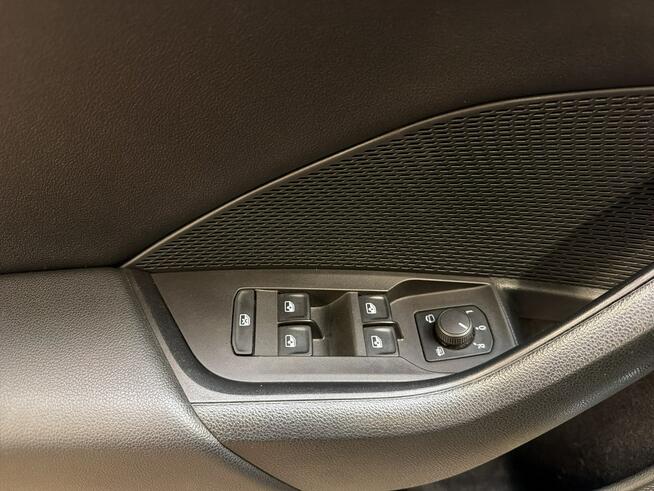 Skoda Octavia 2.0 TDI 4X4 Style DSG Kombi Katowice - zdjęcie 9