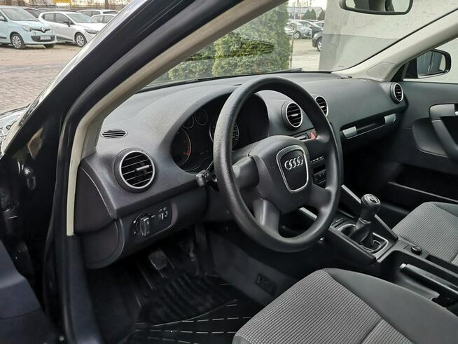 Audi A3 1.9 TDI 105KM Klimatronik Elektryka  Isofix Alu Felgi 16" Strzegom - zdjęcie 12