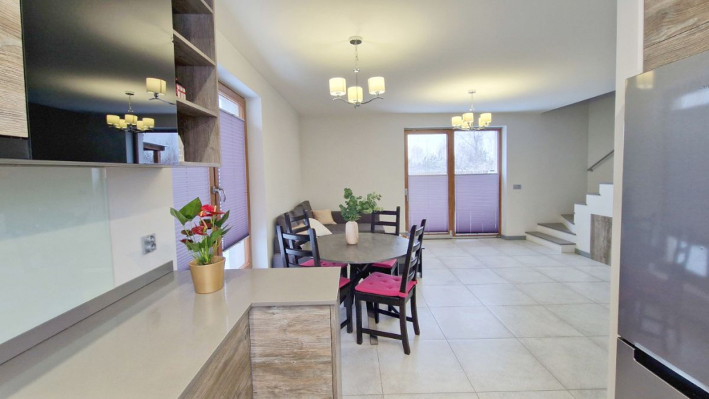 Narożna szeregówka z dużym ogrodem Porosły Porosły - zdjęcie 4