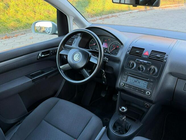 Volkswagen Touran 1.6 Benzyna 7osób Zarejestrowany Gostyń - zdjęcie 10