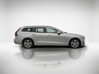 Volvo V60 B3 B Momentum Pro aut ! Z Polskiego Salonu ! Faktura Vat ! Warszawa - zdjęcie 6