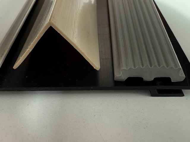 Profile plastikowe, listwy. Detale z tworzywa, kształtki plastikowe Lubliniec - zdjęcie 2