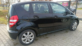 Mercedes A 180 Automat. Ekonomiczny. Bez rdzy ! Ekonomiczny Stare Budy - zdjęcie 7