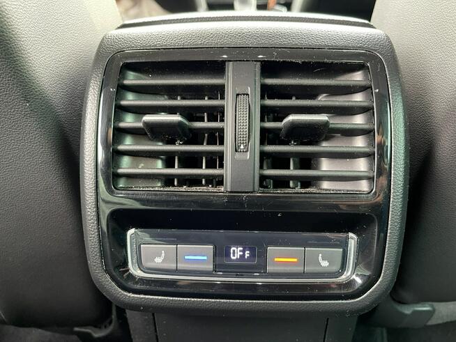 Volkswagen Passat Elegance 4Motion Automat Podgrzewanie  Kamera 240KM Gliwice - zdjęcie 11