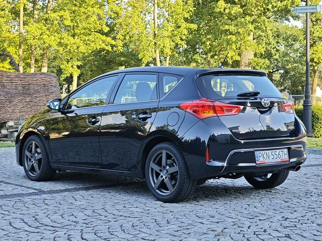 Toyota Auris Sadlno - zdjęcie 8