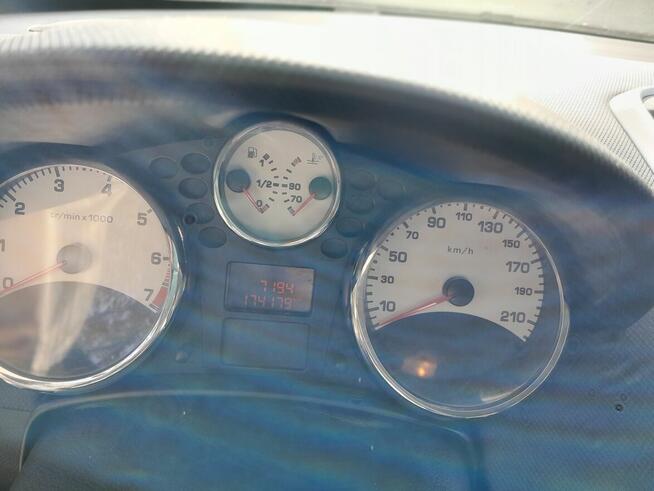 Sprzedam Peugeot 207 2011r Łódź - zdjęcie 5