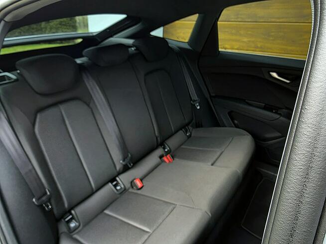 Audi Q4 e-tron serwis ASO, dodatkowy komplet kół Rydułtowy - zdjęcie 10