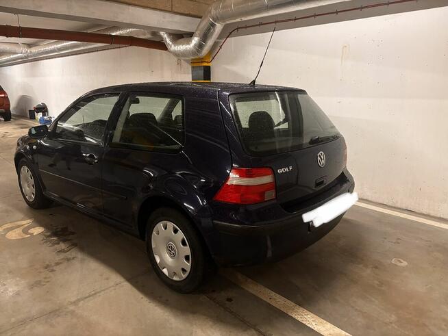 Volkswagen Golf 4 2003r. 1.4 75KM Jeżyce - zdjęcie 2